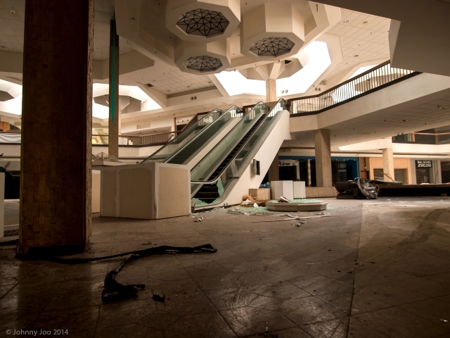 randall park mall abandoned escalators